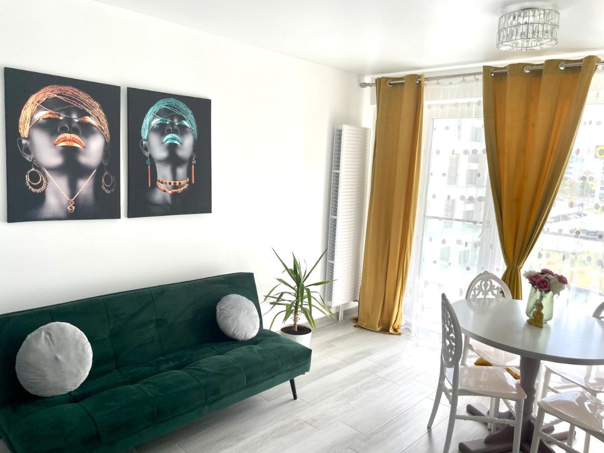Apartamento Dominic 2 Beds 1 Sofa Parking Pool Apartament By Alezzi Nord10 Năvodari Exterior foto