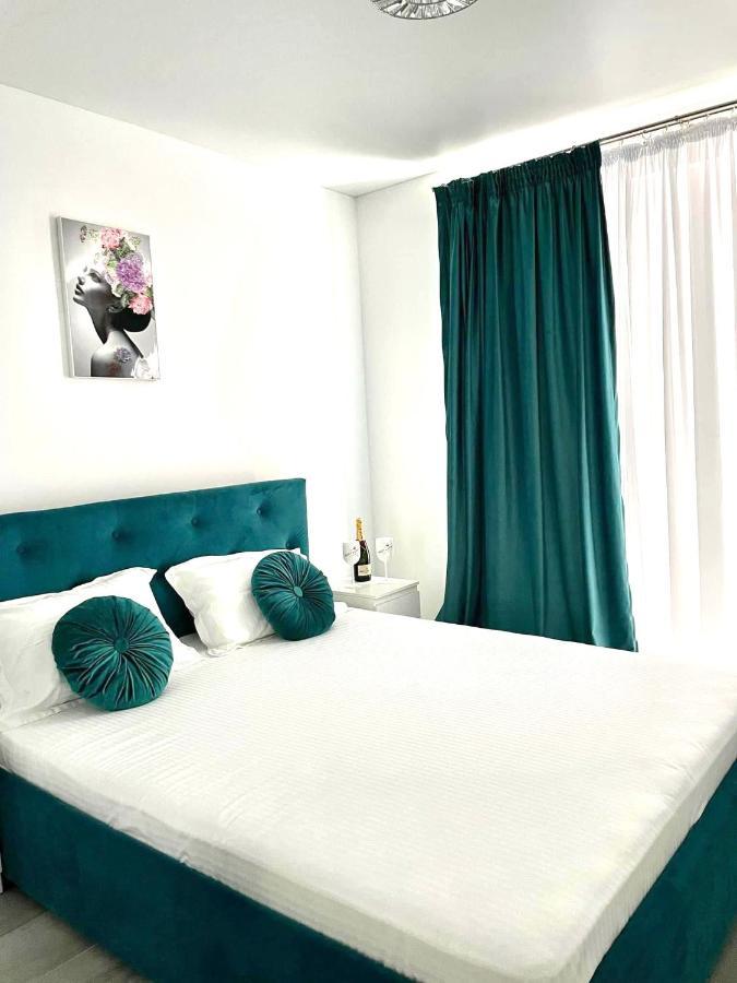 Apartamento Dominic 2 Beds 1 Sofa Parking Pool Apartament By Alezzi Nord10 Năvodari Exterior foto