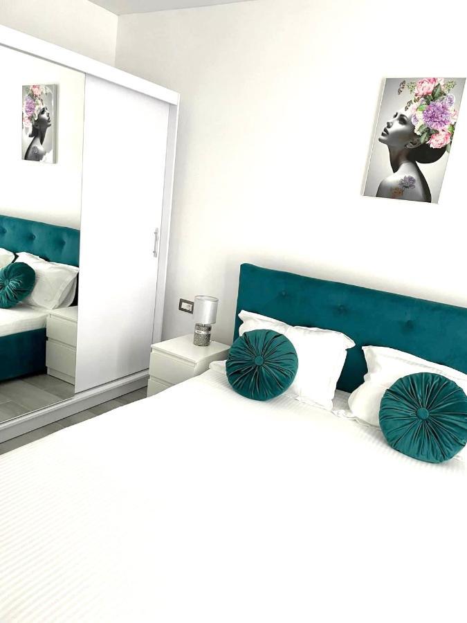 Apartamento Dominic 2 Beds 1 Sofa Parking Pool Apartament By Alezzi Nord10 Năvodari Exterior foto